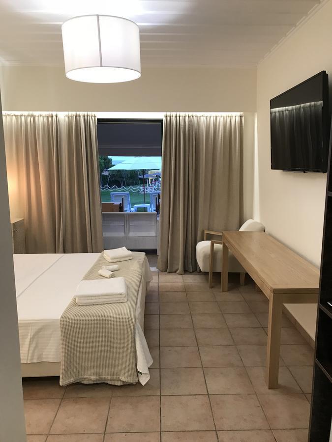 Ammos Sea Front Rooms - Adults Only วาซิลิคอส ภายนอก รูปภาพ