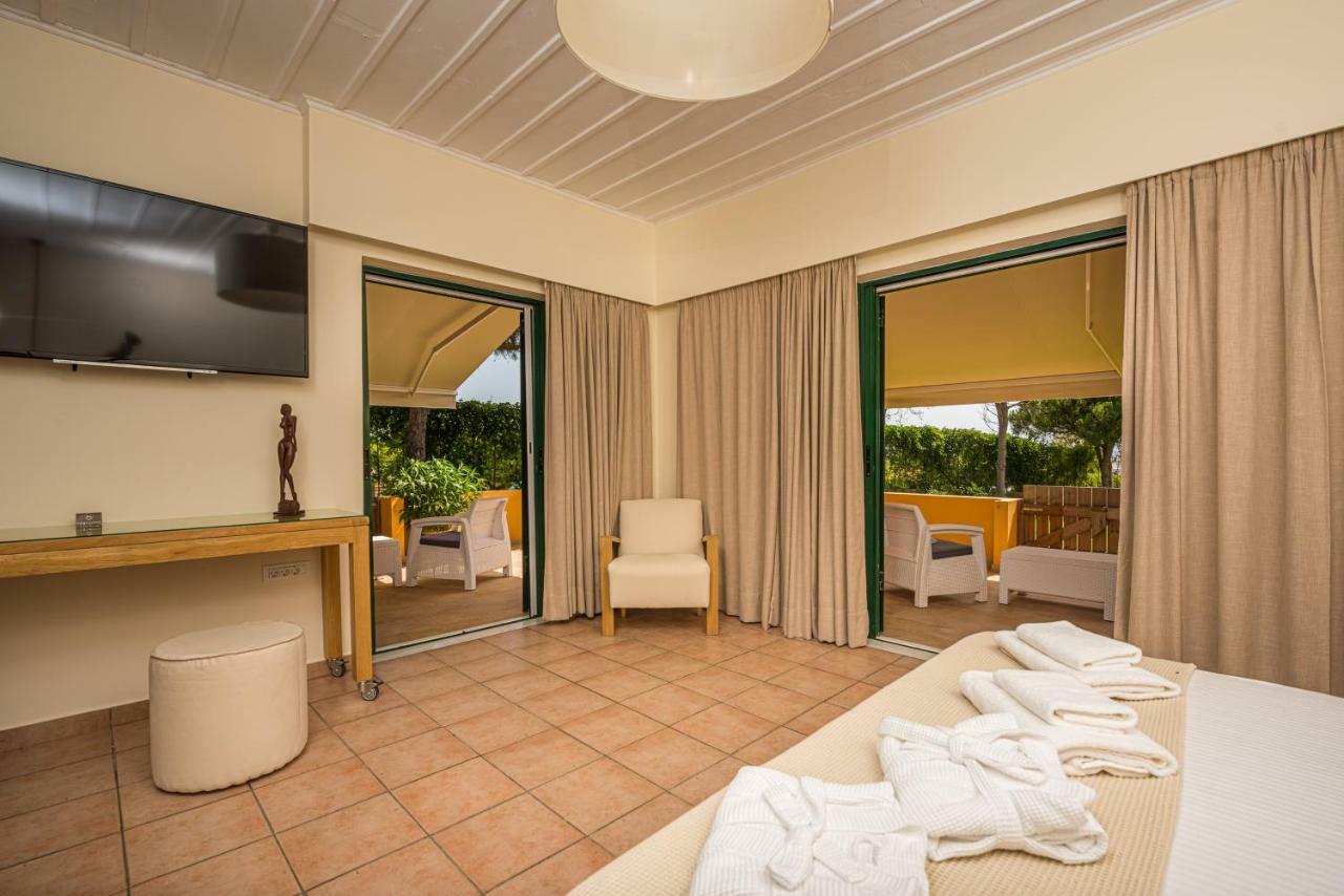 Ammos Sea Front Rooms - Adults Only วาซิลิคอส ภายนอก รูปภาพ