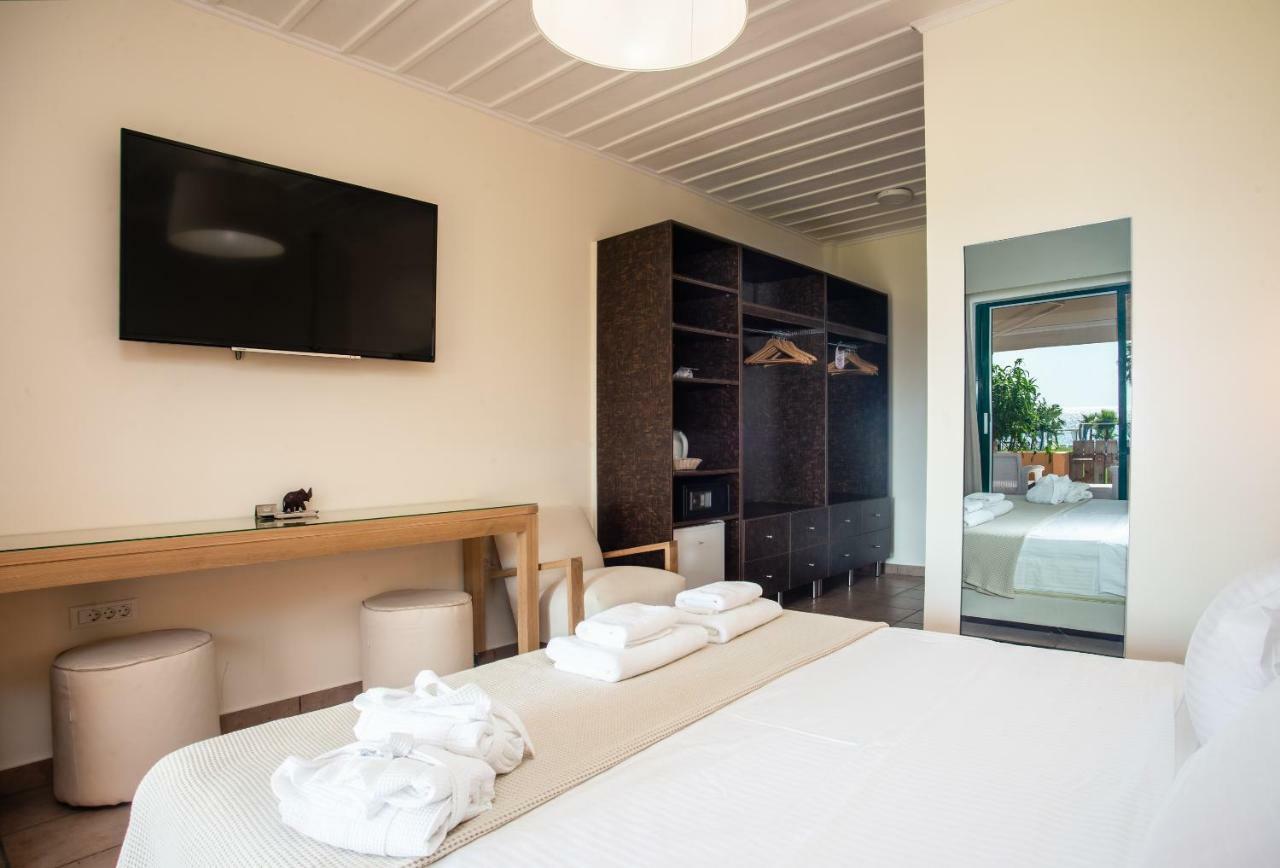 Ammos Sea Front Rooms - Adults Only วาซิลิคอส ภายนอก รูปภาพ